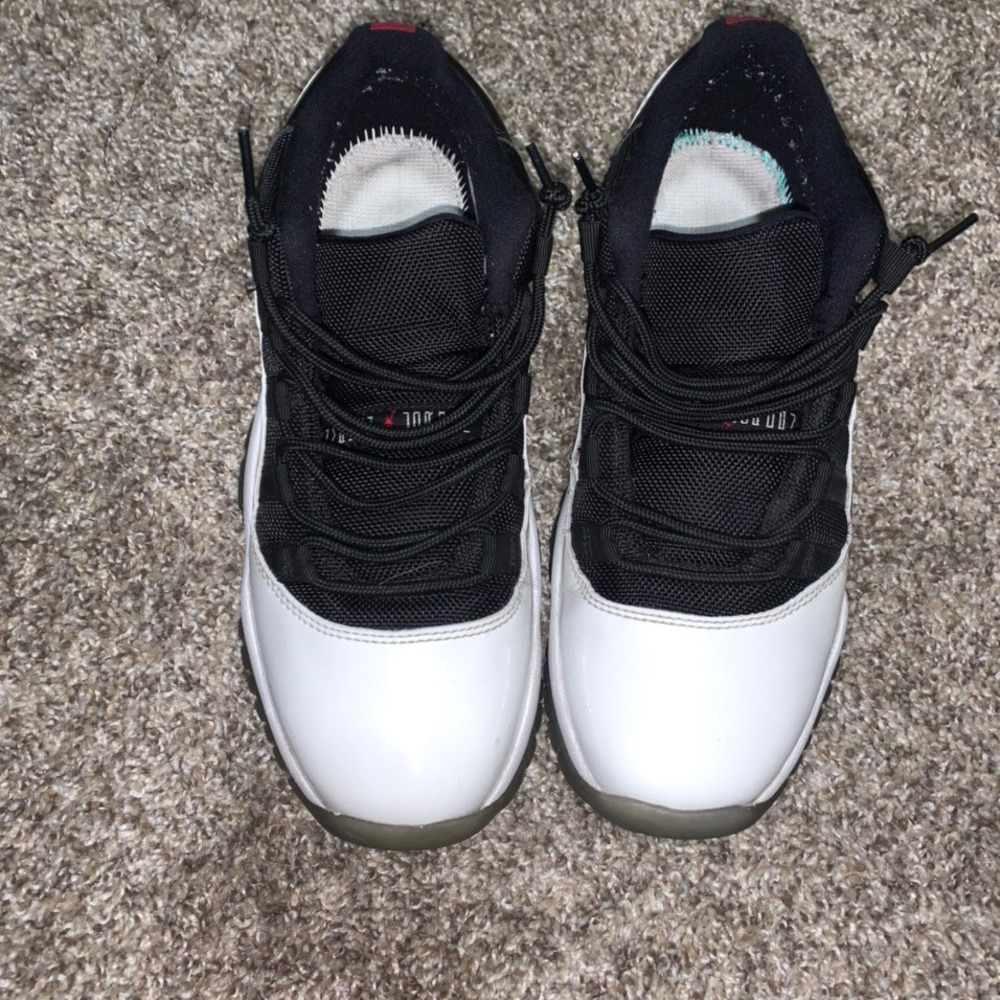 Jordan reverse concord low tops